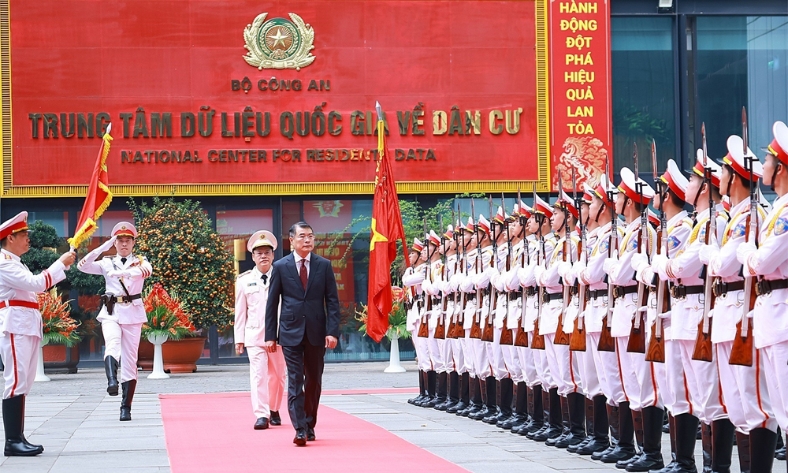  Thủ tướng Lê Minh Hưng: Hiện đại hóa phương thức quản trị quốc gia, xây dựng nền hành chính phục vụ